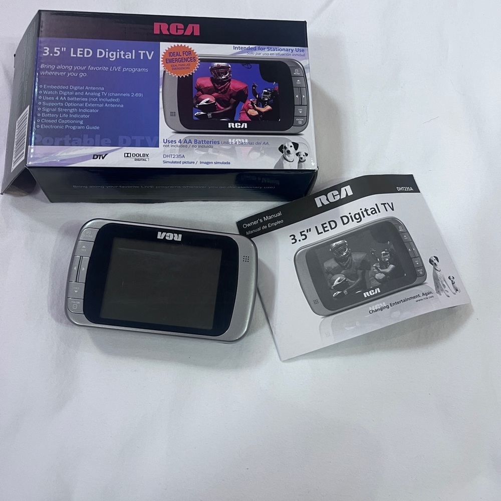 RCA 3.5" LED Portable Digital TV - Silver/Black